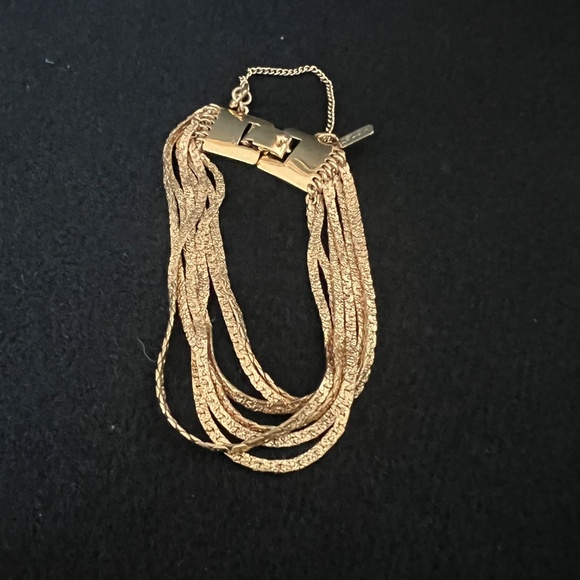 VINTAGE MONET 70s Multi 7 Strand Gold Toned Bracelet 6.5" with Safety Chain - Picture 8 of 11